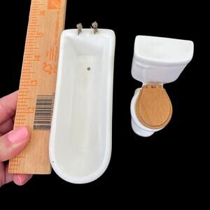Vintage Dollhouse Miniature Bathroom White Porcelain Bath Tub Toilet Wooden Lid